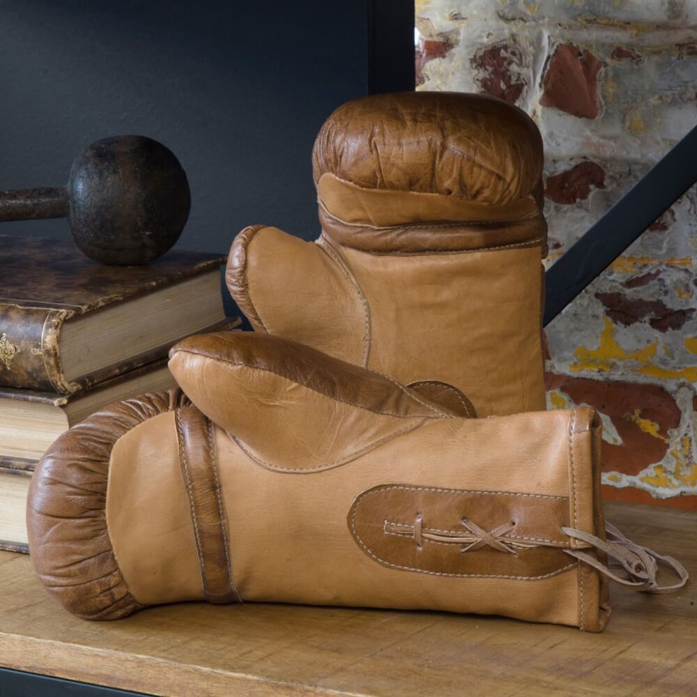 Paire de gants comme accessoire de décoration