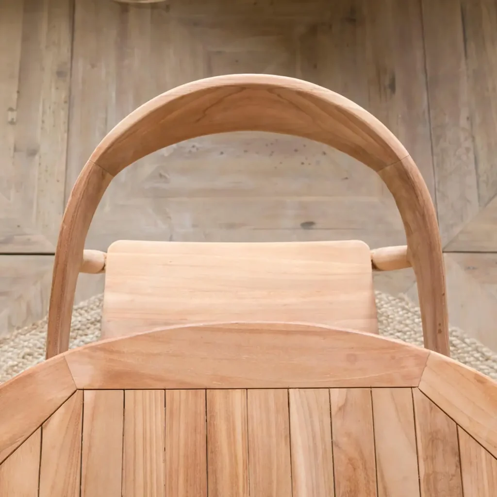 Des meubles en bois de Teck pour une maison chaleureuse !