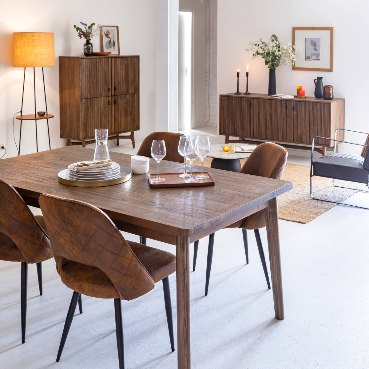 Comment nettoyer une table en bois : guide pratique