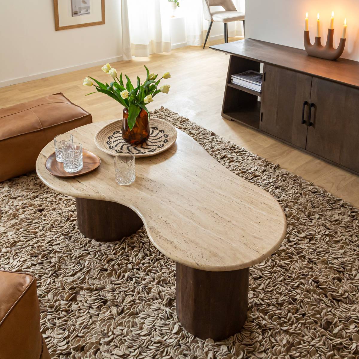 Tendances des tables basses nuages : le must have du design intérieur